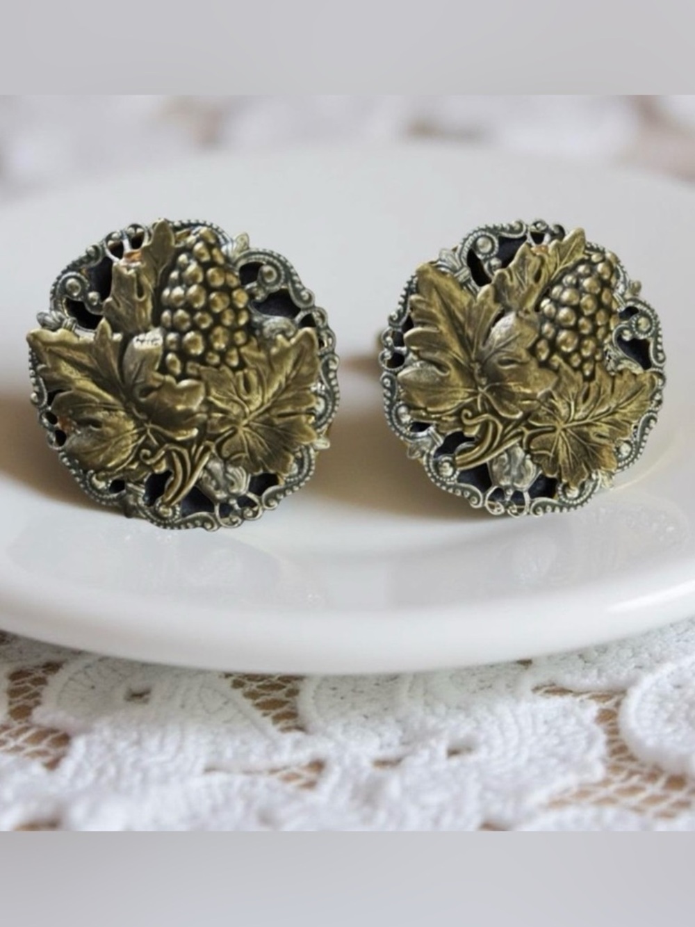 Pewter Brass Vintage Grapes Leaf Heart Clip On Earrings
